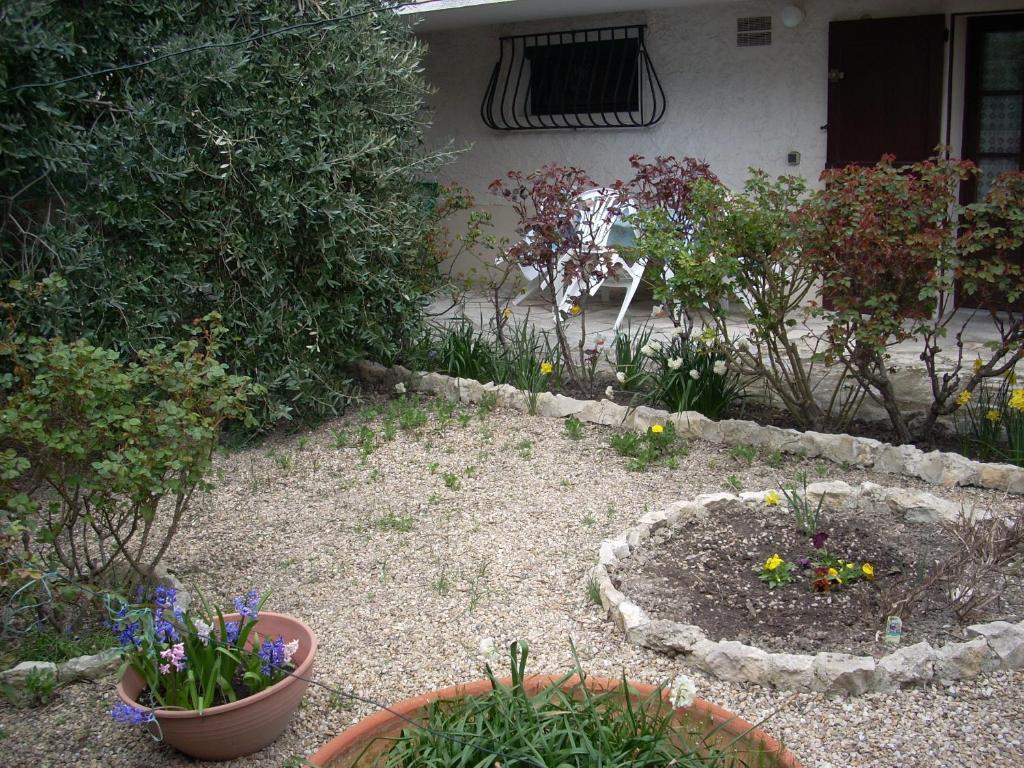 Appartement 239 Les Salicornes Arles Esterno foto